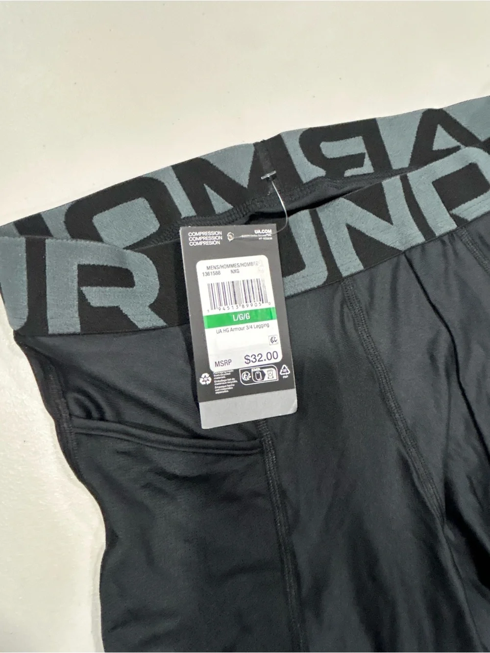 Under Armour Black Compression Leggings with Gray Branded Waistband xl